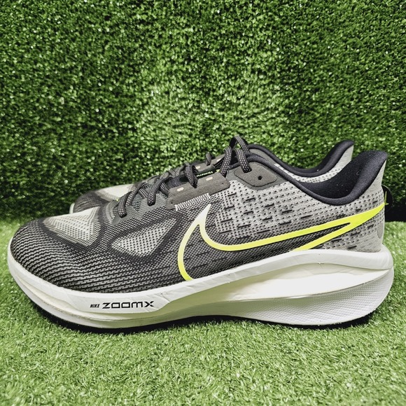 Nike Vomero 17 Black Gray Volt Athletic Running Sneakers FB1309-001 Mens 12.5 - Picture 4 of 10